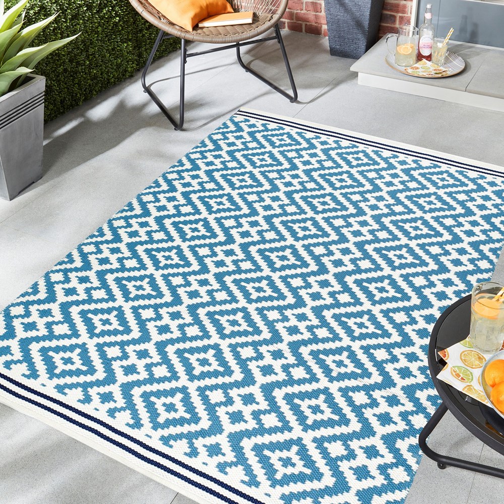 Aztec Geometric Outdoor Rugs in Blue Navy